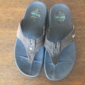 💥Sale💥 Brown Sketchers Tone-Ups Sandals Size 8